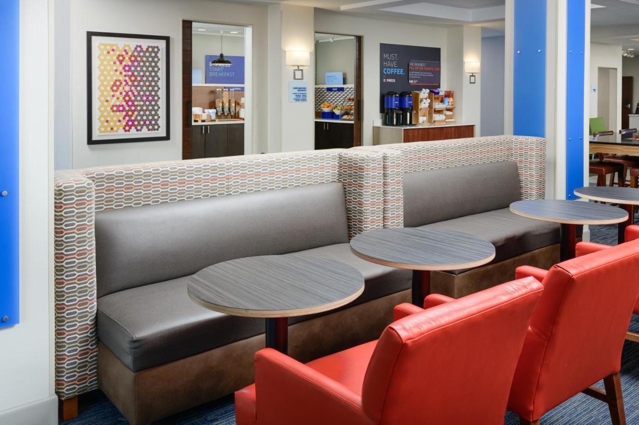 Holiday Inn Express - Tullahoma By Ihg Екстер'єр фото