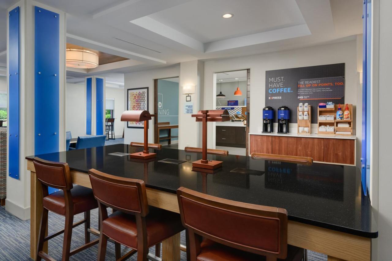 Holiday Inn Express - Tullahoma By Ihg Екстер'єр фото