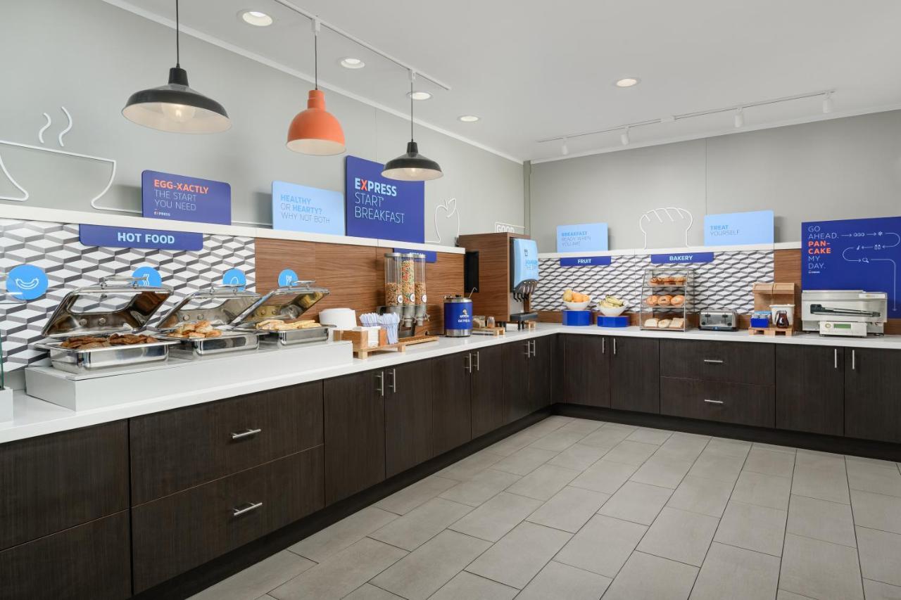 Holiday Inn Express - Tullahoma By Ihg Екстер'єр фото