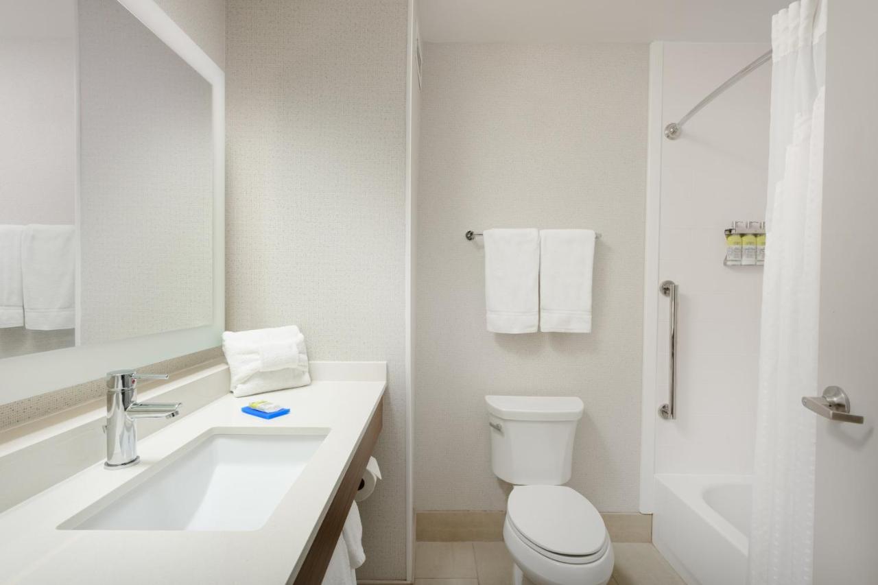 Holiday Inn Express - Tullahoma By Ihg Екстер'єр фото